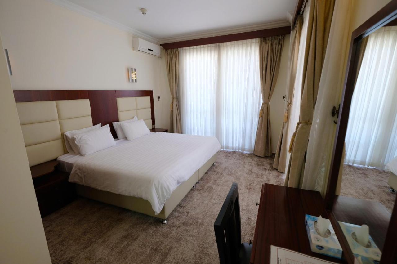 Red Crescent Guesthouse Ramallah Eksteriør bilde