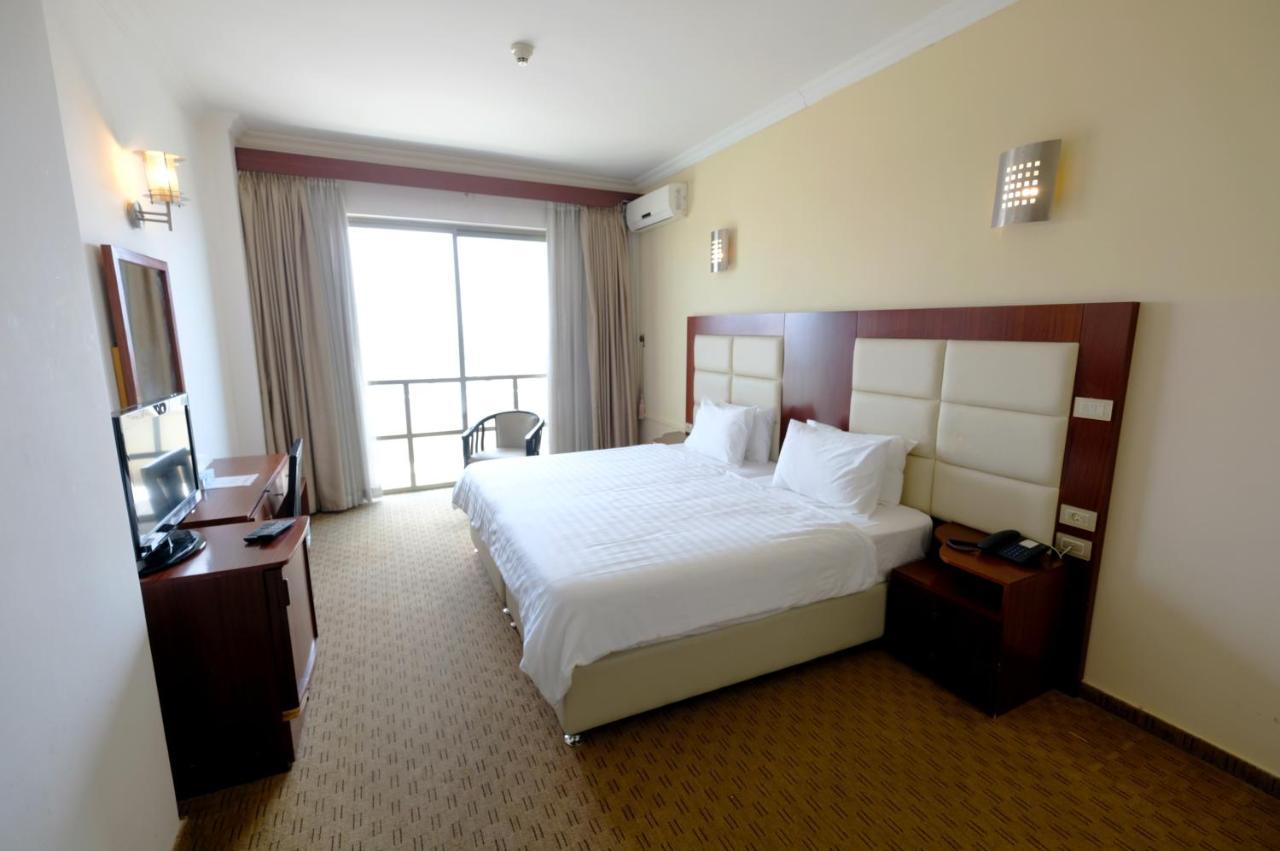Red Crescent Guesthouse Ramallah Eksteriør bilde